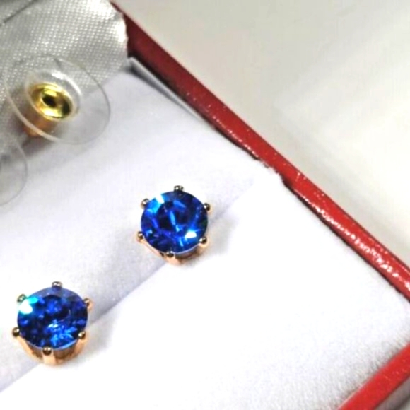 Swarvorski 2CT Stud Earrings pairs in jeweled colors NWOT and gift boxed - Picture 9 of 15